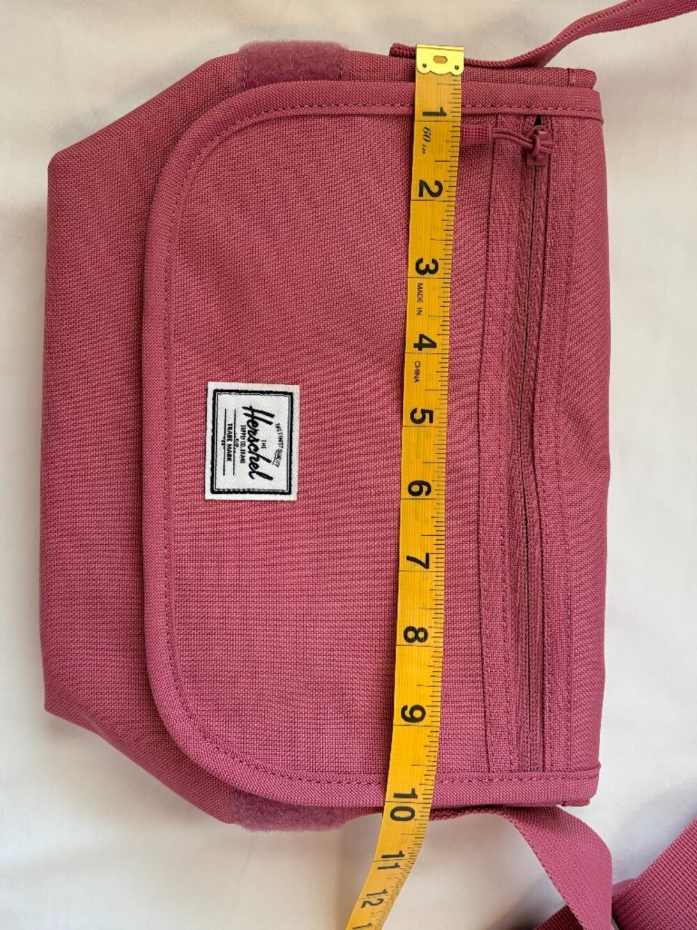 Herschel Supply Co Grade Mini Messenger Bag Nude Rose Pink Crossbody - Picture 12 of 13